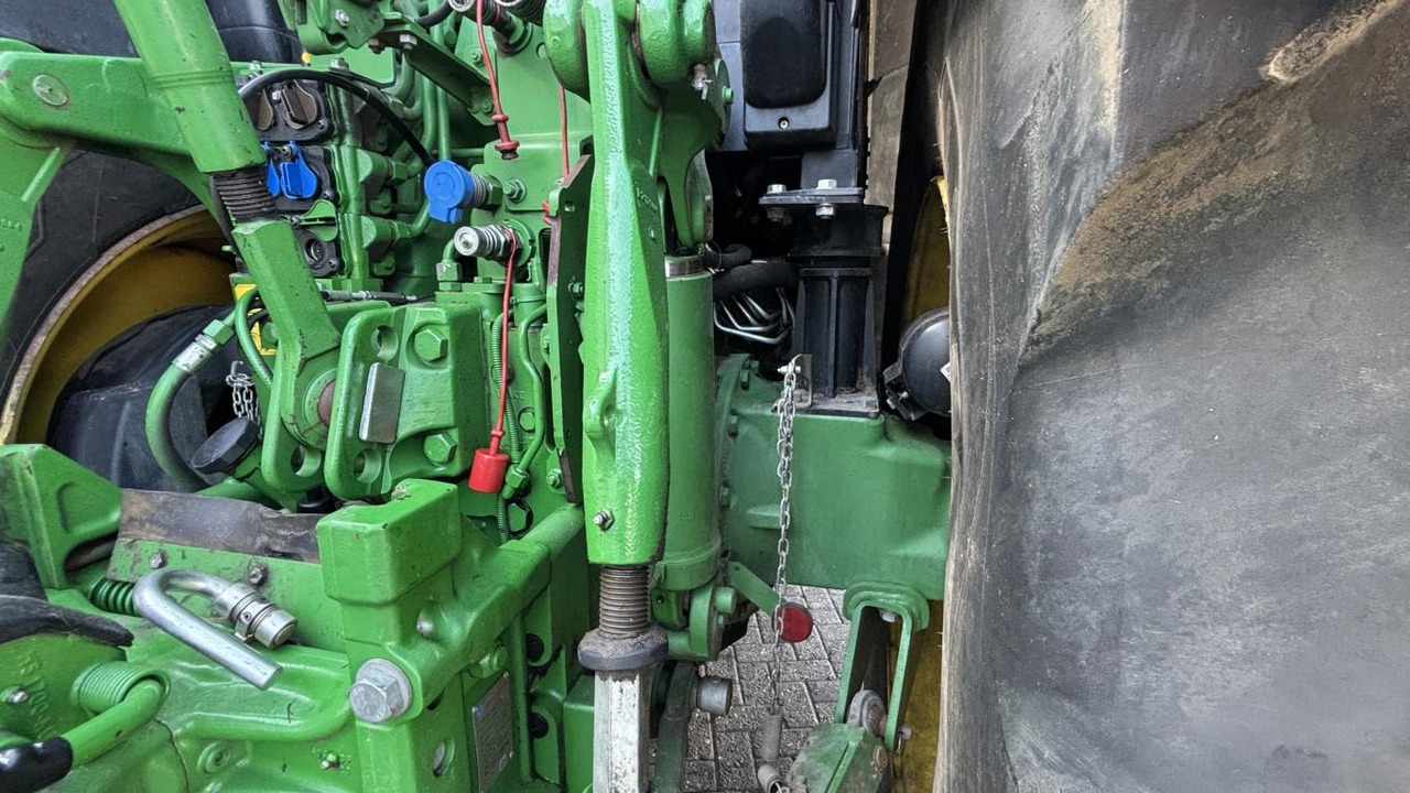 John Deere 6R195 TRAKTOR - Traktorius: foto 2 John Deere 6R195 TRAKTOR - Traktorius: foto 2