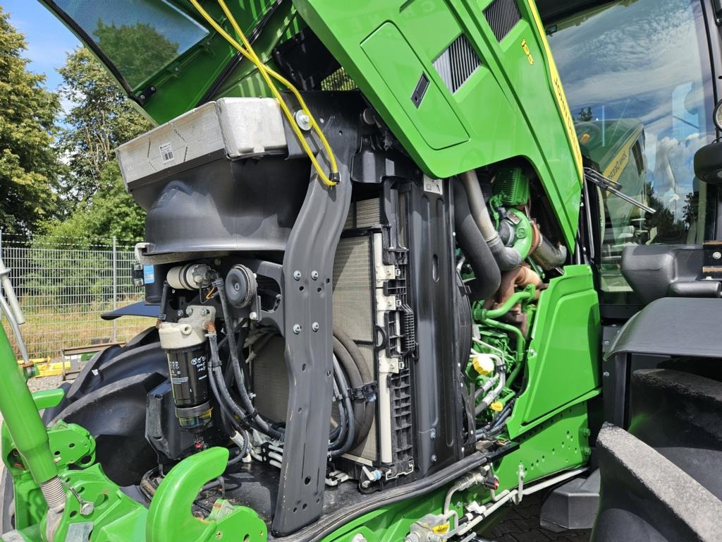 John Deere 6R195 TRAKTOR - Traktorius: foto 4 John Deere 6R195 TRAKTOR - Traktorius: foto 4