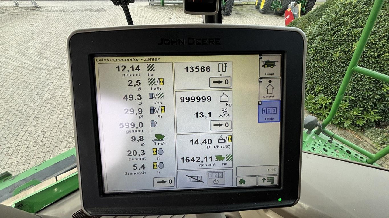 John Deere T660 - Derliaus nuėmimo kombainas: foto 3 John Deere T660 - Derliaus nuėmimo kombainas: foto 3