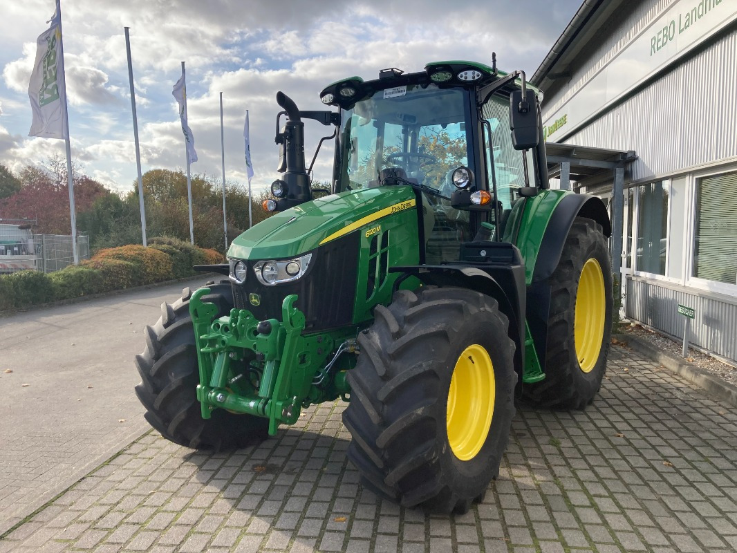 John Deere TRAKTOR 6120M MIT KABINE - Traktorius: foto 1 John Deere TRAKTOR 6120M MIT KABINE - Traktorius: foto 1