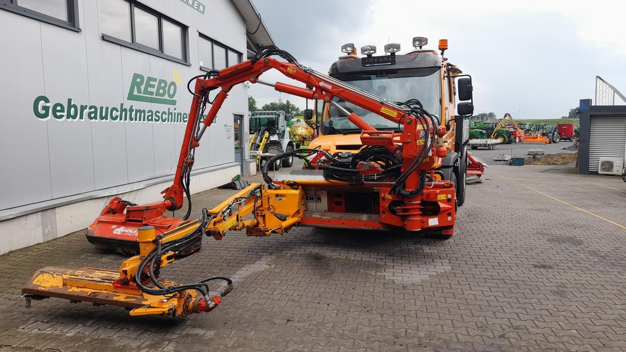 Mercedes-Benz UNIMOG U 527 - Komunalinė/ Specializuota technika: foto 3 Mercedes-Benz UNIMOG U 527 - Komunalinė/ Specializuota technika: foto 3