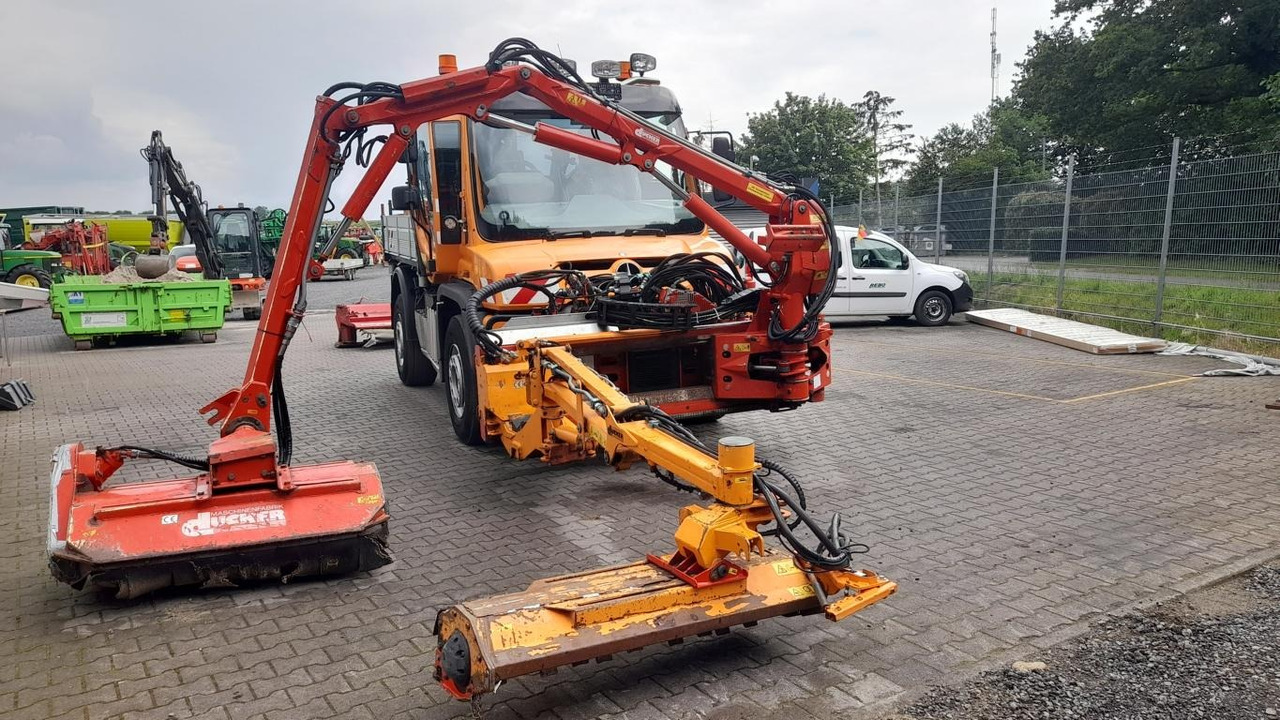 Mercedes-Benz UNIMOG U 527 - Komunalinė/ Specializuota technika: foto 4 Mercedes-Benz UNIMOG U 527 - Komunalinė/ Specializuota technika: foto 4