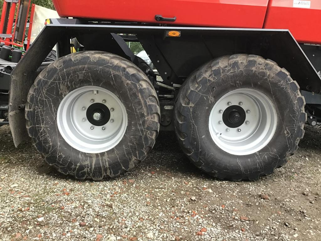 Pašarų tvarkymo technika Pöttinger IMPRESS 155 VC PRO: foto 34 Pašarų tvarkymo technika Pöttinger IMPRESS 155 VC PRO: foto 34
