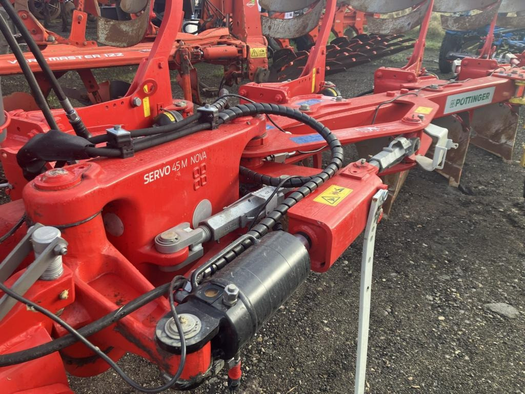 Pöttinger SERVO 45 M 5-SCHAR NOVA - Plūgas: foto 5 Pöttinger SERVO 45 M 5-SCHAR NOVA - Plūgas: foto 5