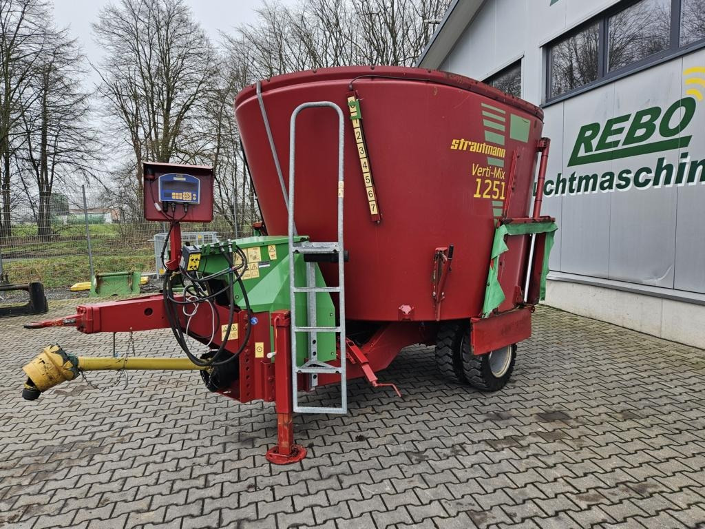 Strautmann VERTI-MIX 1251 - Pašarų maišytuvas: foto 1 Strautmann VERTI-MIX 1251 - Pašarų maišytuvas: foto 1