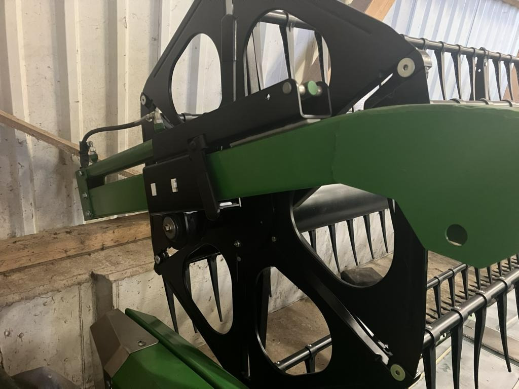 Zürn PREMIUM FLOW 725 PF - Grūdų pjaunamoji: foto 4 Zürn PREMIUM FLOW 725 PF - Grūdų pjaunamoji: foto 4