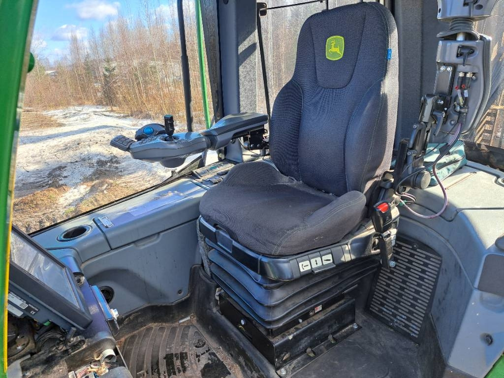Forvarderis John Deere 1010G: foto 11