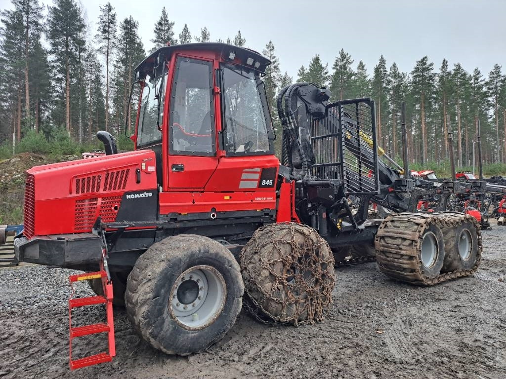 Komatsu 845 - Forvarderis: foto 1 Komatsu 845 - Forvarderis: foto 1