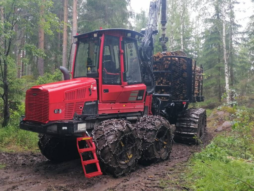 Komatsu 845 - Forvarderis: foto 1 Komatsu 845 - Forvarderis: foto 1