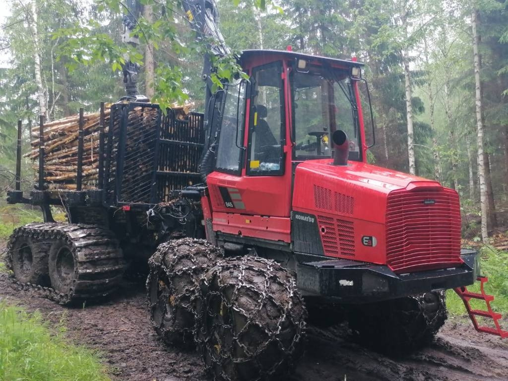 Komatsu 845 - Forvarderis: foto 2 Komatsu 845 - Forvarderis: foto 2
