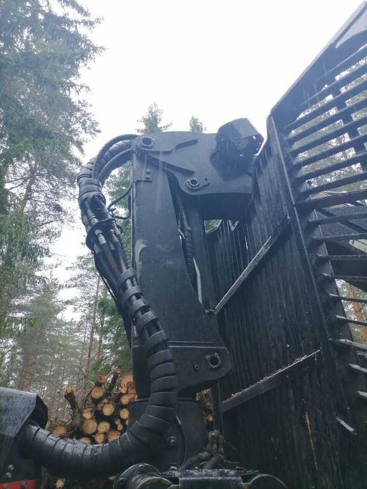 Komatsu 845 - Forvarderis: foto 4 Komatsu 845 - Forvarderis: foto 4