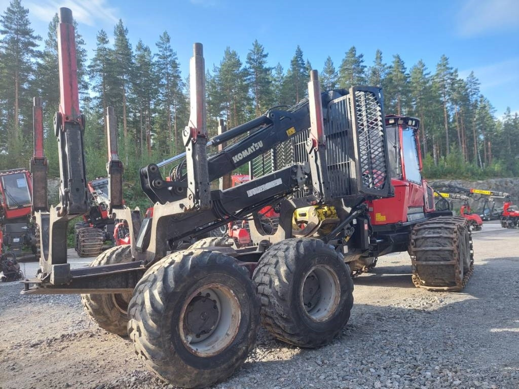 Komatsu 875 - Forvarderis: foto 3 Komatsu 875 - Forvarderis: foto 3