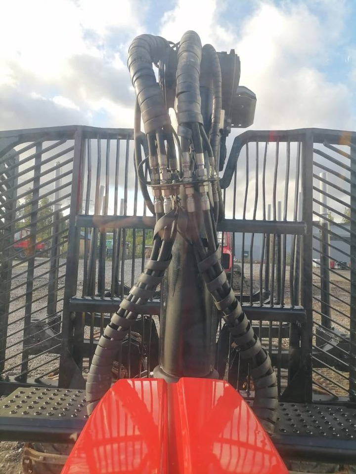 Komatsu 875  - Forvarderis: foto 3 Komatsu 875  - Forvarderis: foto 3