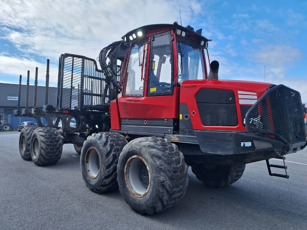 Komatsu 875 - Forvarderis: foto 1 Komatsu 875 - Forvarderis: foto 1