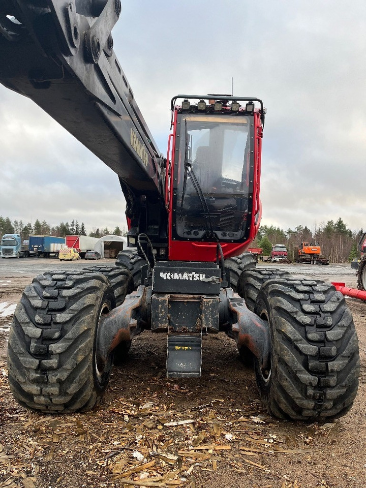 Komatsu 911 - Harvesteris: foto 4 Komatsu 911 - Harvesteris: foto 4