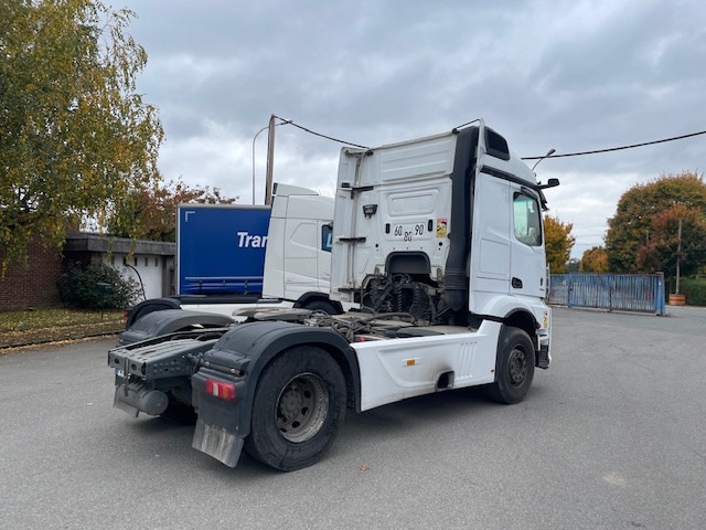 Mercedes-Benz Actros - Vilkikas: foto 3 Mercedes-Benz Actros - Vilkikas: foto 3