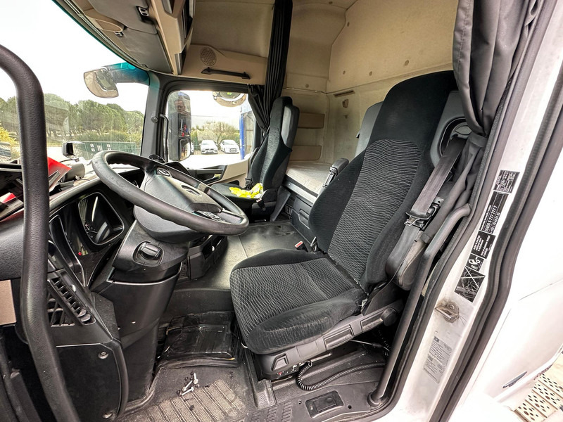 Mercedes-Benz Actros - Vilkikas: foto 5 Mercedes-Benz Actros - Vilkikas: foto 5