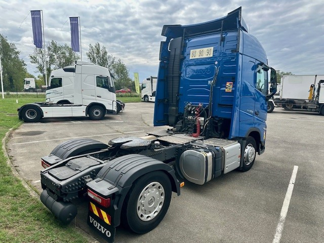 Volvo FH - Vilkikas: foto 3 Volvo FH - Vilkikas: foto 3