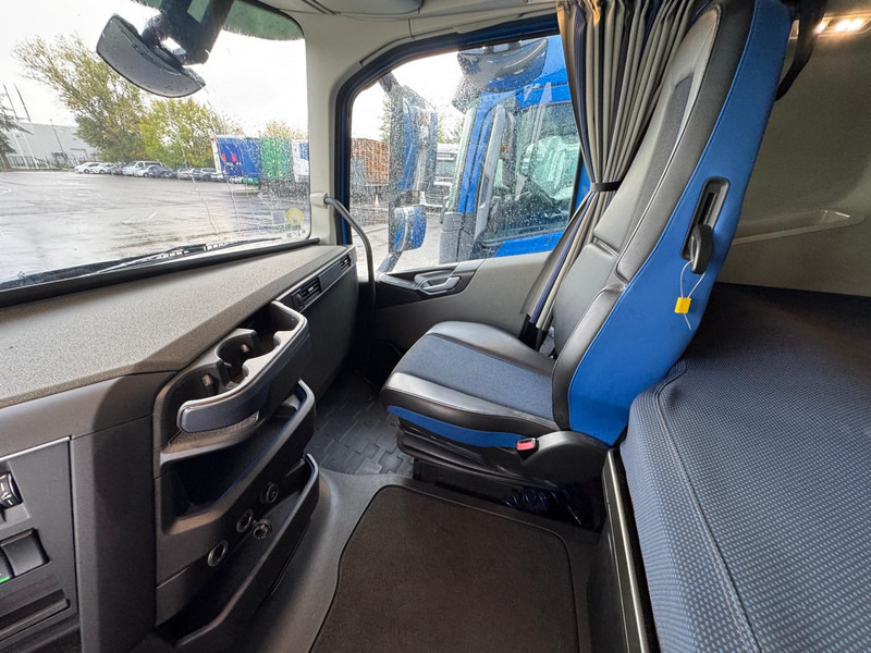 Volvo FH - Vilkikas: foto 5 Volvo FH - Vilkikas: foto 5