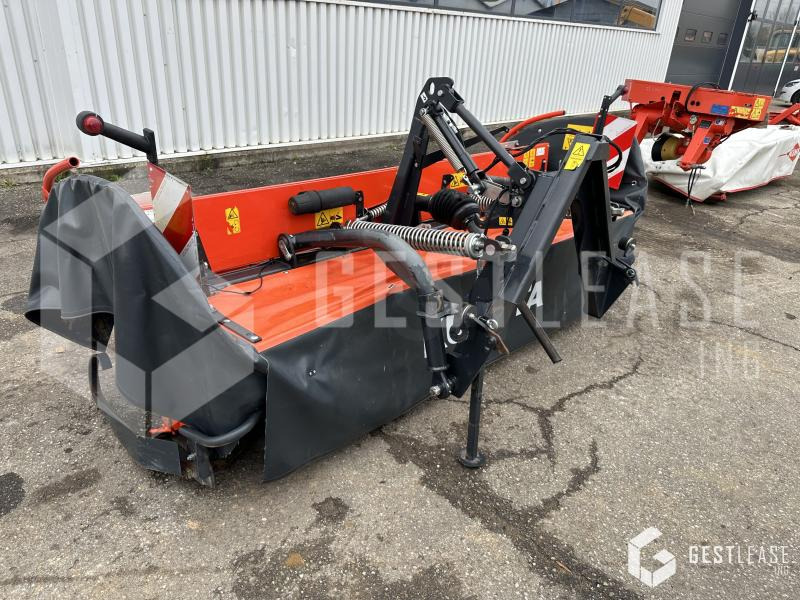 Kubota DM4032 - Šienapjovė: foto 1 Kubota DM4032 - Šienapjovė: foto 1