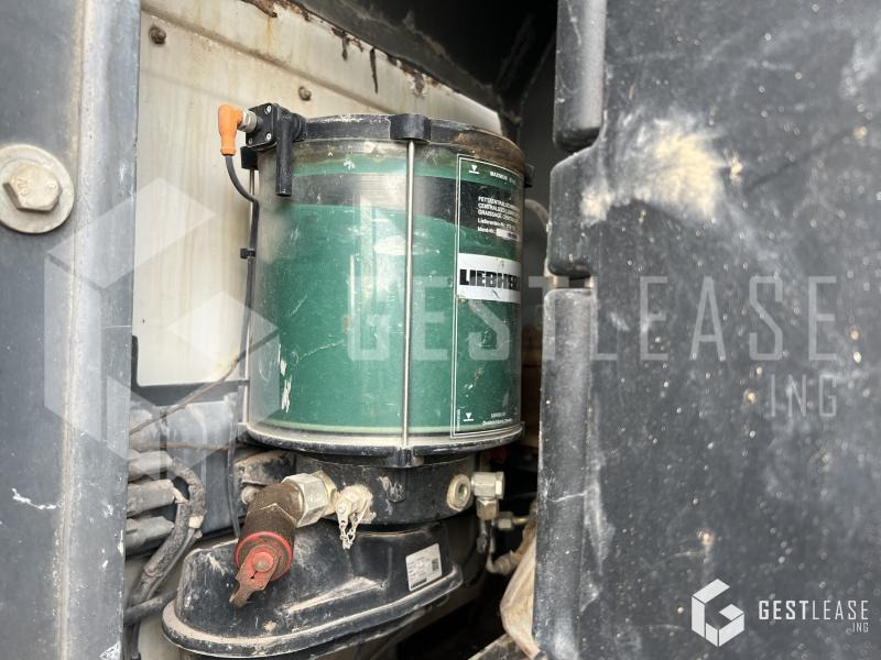Vikšrinis ekskavatorius Liebherr R946LC: foto 13