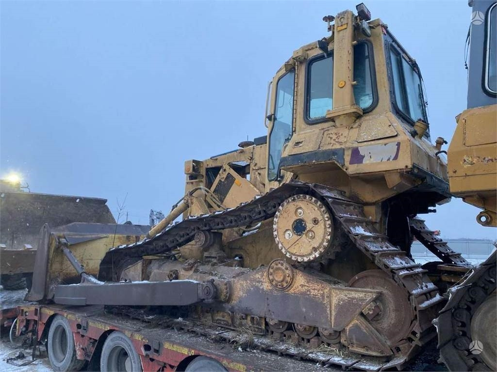 CAT D5H XL - Buldozeris: foto 4 CAT D5H XL - Buldozeris: foto 4