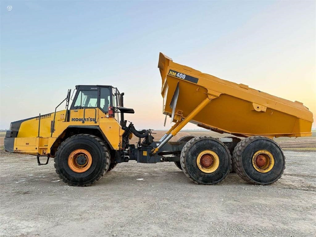 Komatsu HM 400-2 - Šarnyrinis savivartis: foto 2 Komatsu HM 400-2 - Šarnyrinis savivartis: foto 2