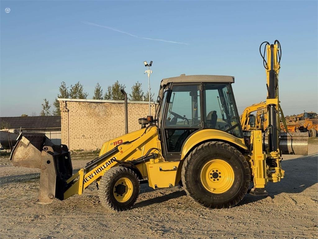 New Holland B 110-4PT , 2 quick couplers - Ekskavatorius-krautuvas: foto 3 New Holland B 110-4PT , 2 quick couplers - Ekskavatorius-krautuvas: foto 3