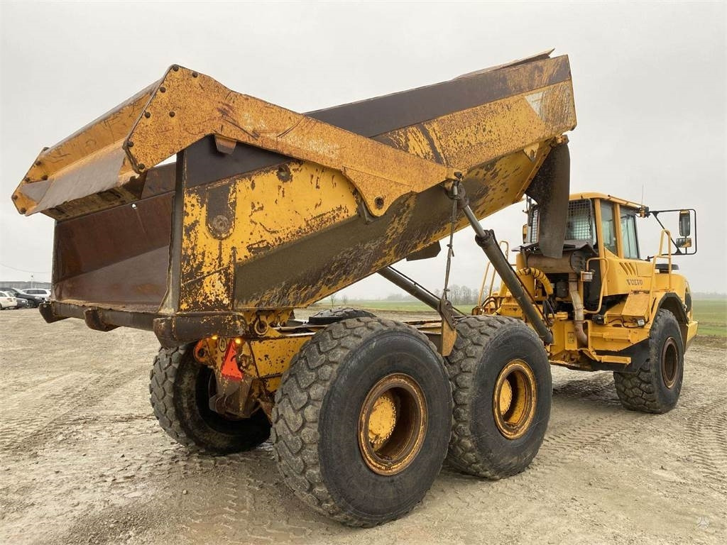 Volvo A25D , tail gate - Šarnyrinis savivartis: foto 3 Volvo A25D , tail gate - Šarnyrinis savivartis: foto 3