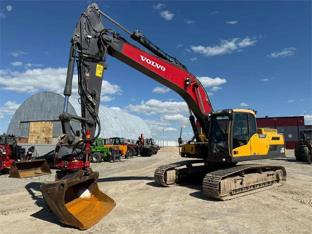 Volvo EC 250 DL 3D GPS + ROTOTILT - Vikšrinis ekskavatorius: foto 1 Volvo EC 250 DL 3D GPS + ROTOTILT - Vikšrinis ekskavatorius: foto 1