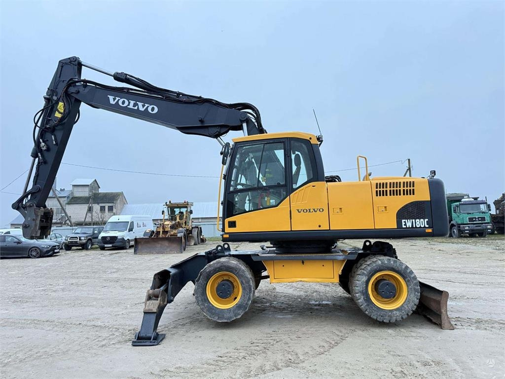 Volvo EW 180 C - Ratinis ekskavatorius: foto 3 Volvo EW 180 C - Ratinis ekskavatorius: foto 3