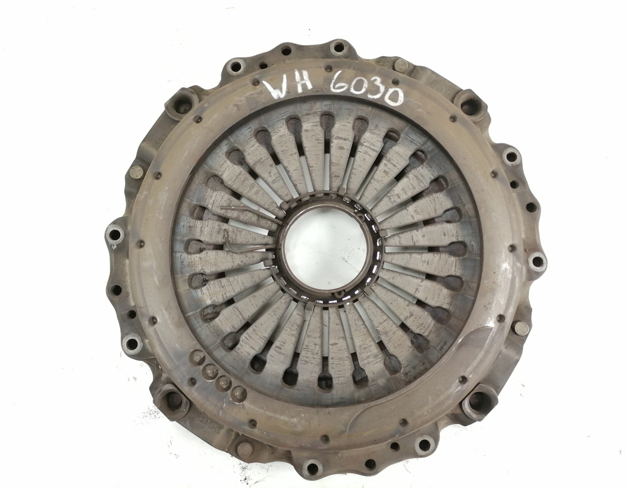 DAF Clutch cover 1329549 - Sankaba ir dalys - Sunkvežimis: foto 1 DAF Clutch cover 1329549 - Sankaba ir dalys - Sunkvežimis: foto 1