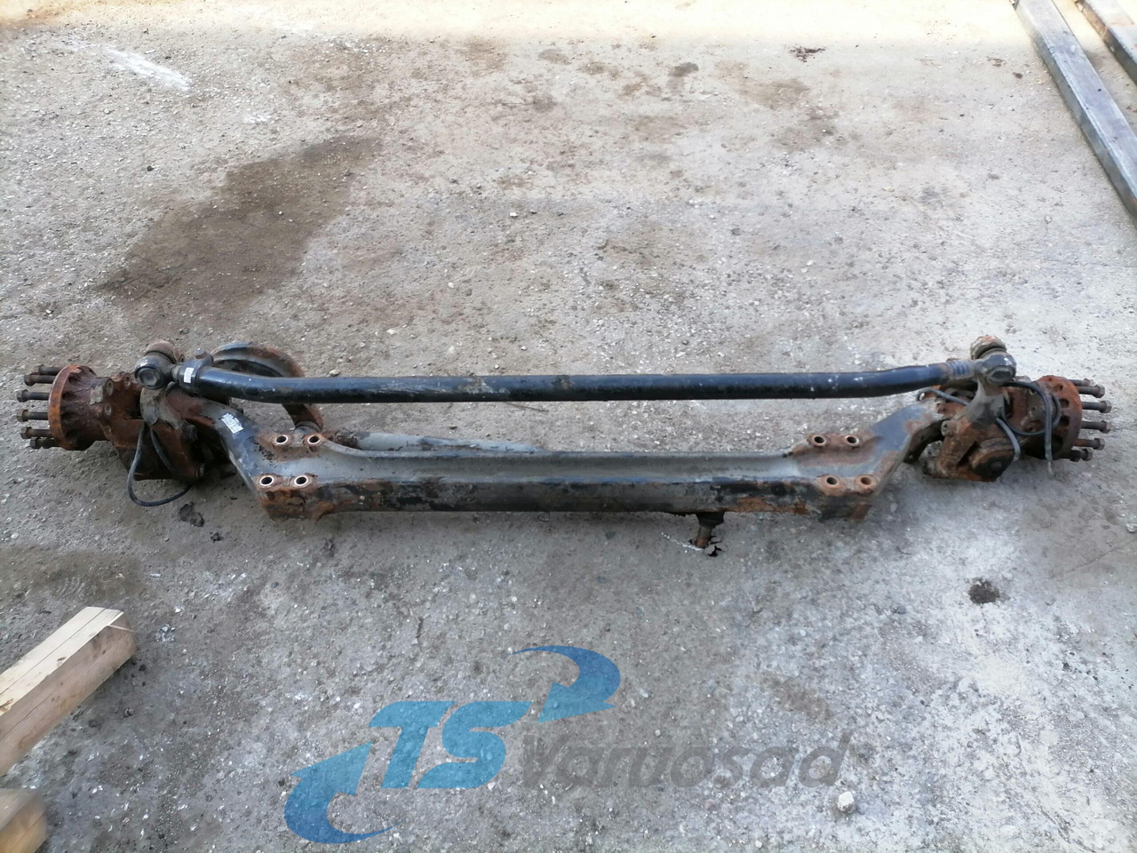 MAN Axel housing 81440017045 - Priekinė ašis - Sunkvežimis: foto 2 MAN Axel housing 81440017045 - Priekinė ašis - Sunkvežimis: foto 2