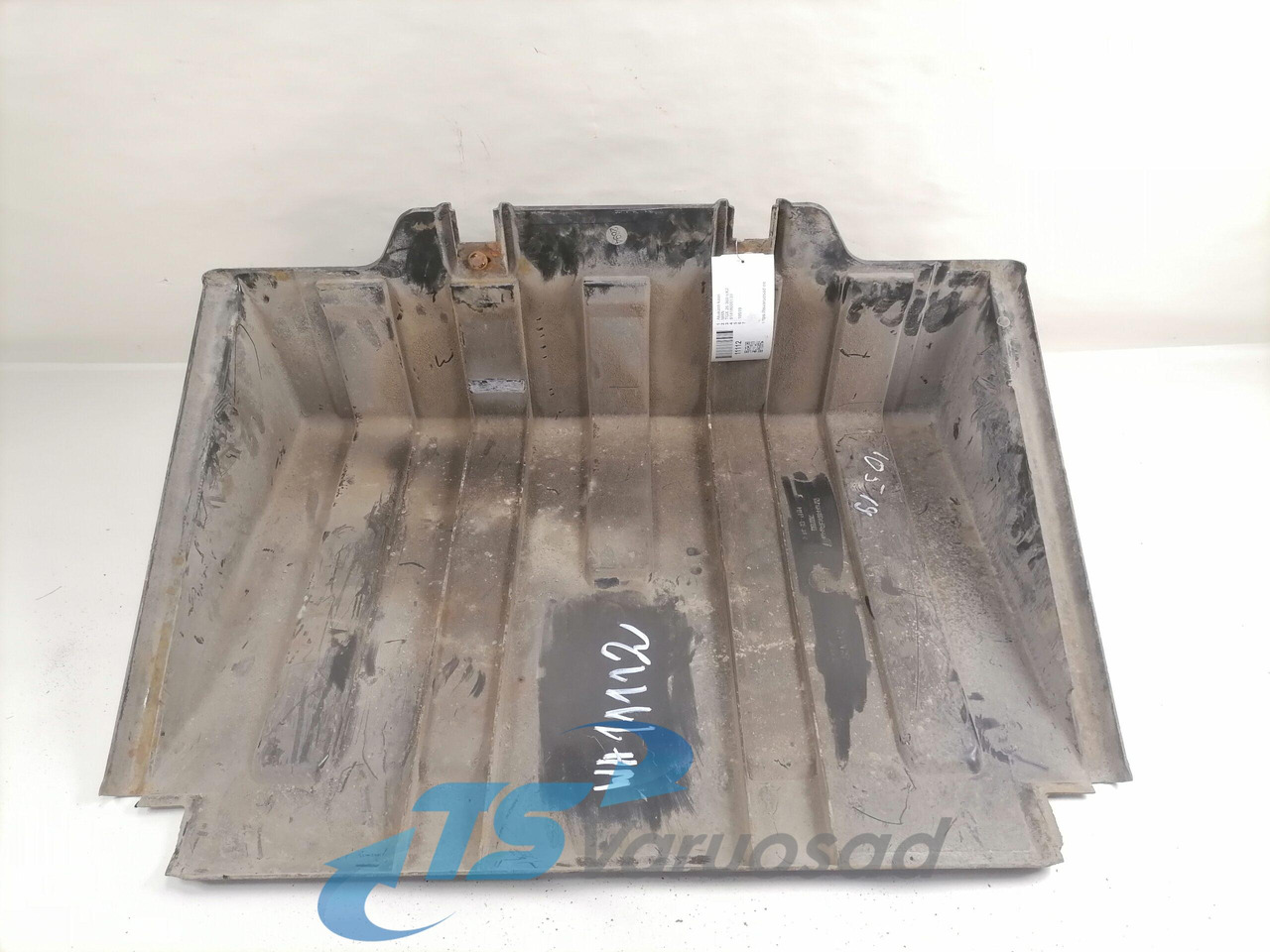 MAN Battery cover 81418600139 - Akumuliatorius - Sunkvežimis: foto 5 MAN Battery cover 81418600139 - Akumuliatorius - Sunkvežimis: foto 5