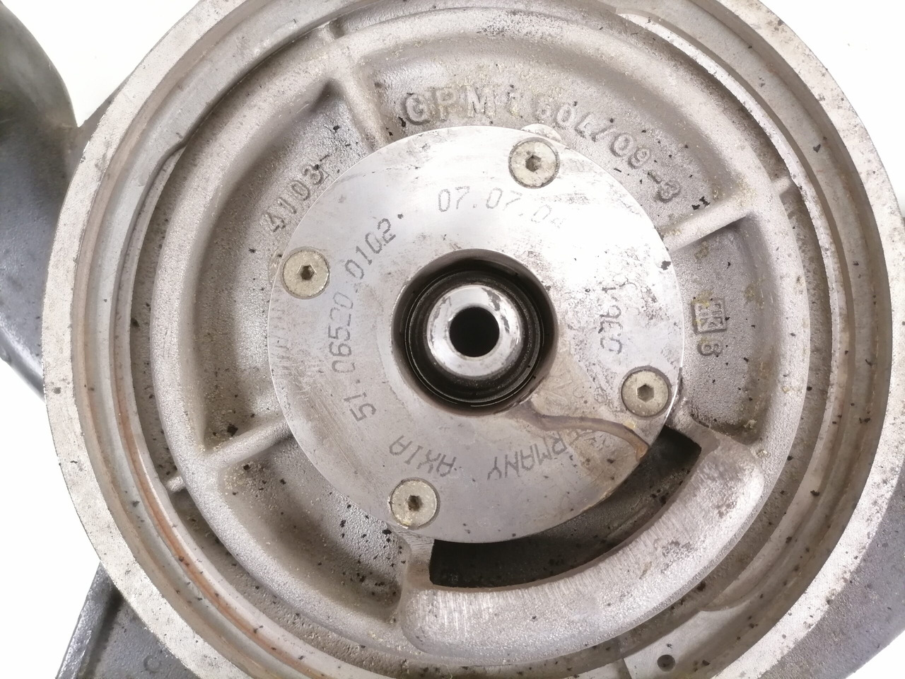 MAN Cooling pump 51065007065 - Aušinimo skysčio siurblys - Sunkvežimis: foto 3 MAN Cooling pump 51065007065 - Aušinimo skysčio siurblys - Sunkvežimis: foto 3