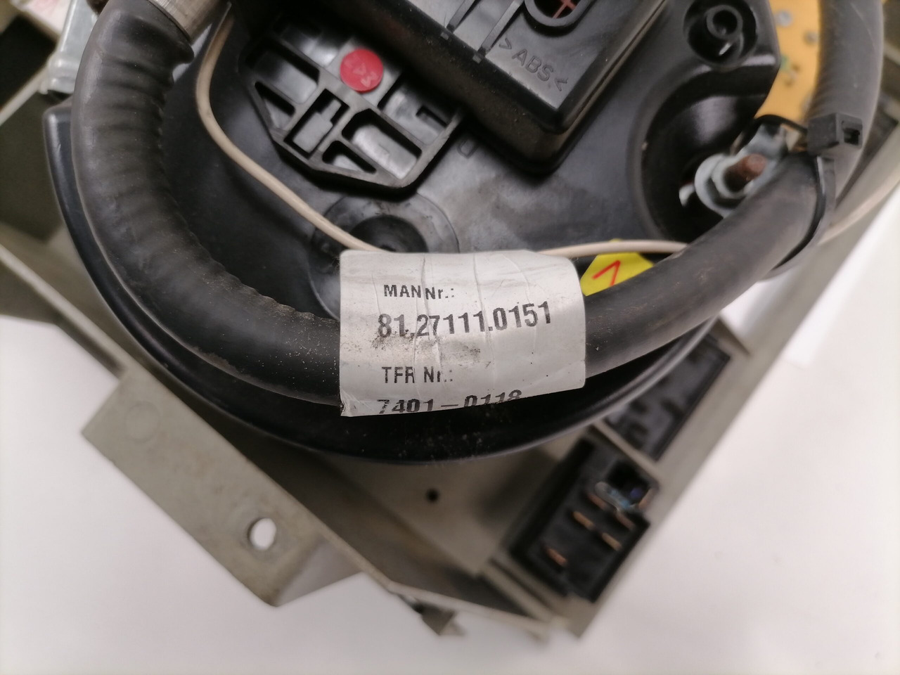 MAN Dashboard 81272026107 - Prietaisų skydas - Sunkvežimis: foto 5 MAN Dashboard 81272026107 - Prietaisų skydas - Sunkvežimis: foto 5