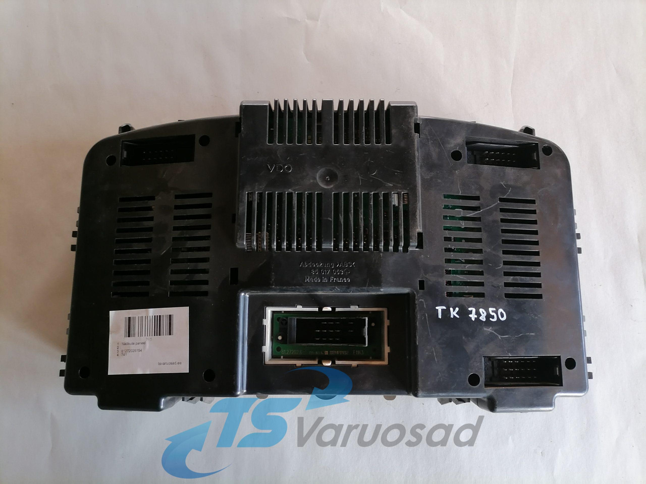 MAN Dashboard 81272026154 - Prietaisų skydas - Sunkvežimis: foto 3 MAN Dashboard 81272026154 - Prietaisų skydas - Sunkvežimis: foto 3
