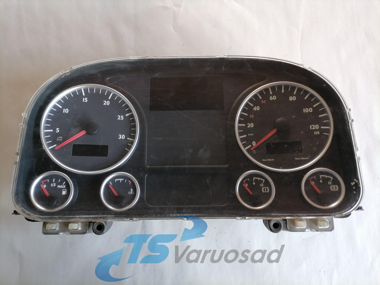 MAN Dashboard 81272026180 - Prietaisų skydas - Sunkvežimis: foto 1 MAN Dashboard 81272026180 - Prietaisų skydas - Sunkvežimis: foto 1