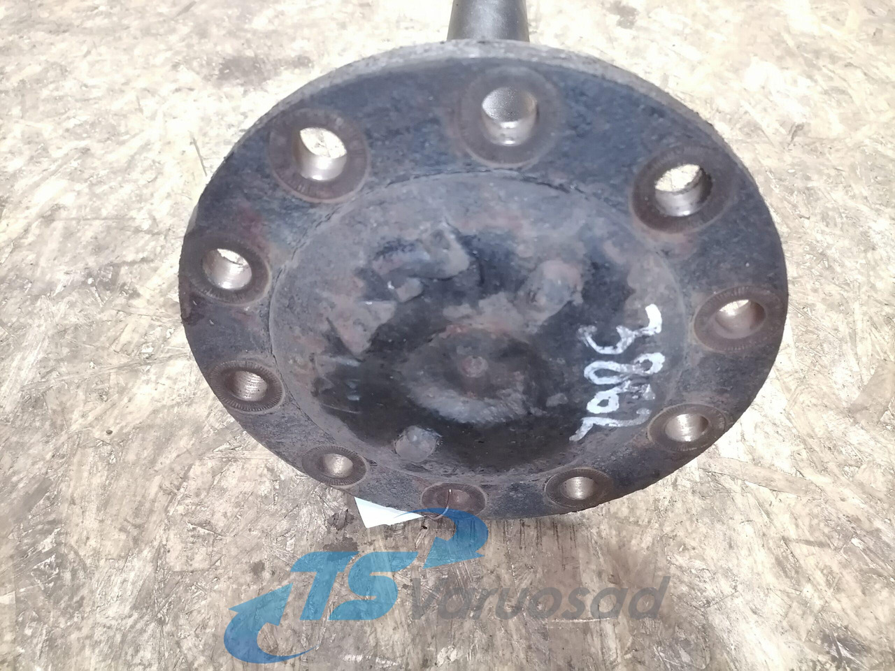 MAN Drive shaft 81355020147 - Pusašis - Sunkvežimis: foto 3 MAN Drive shaft 81355020147 - Pusašis - Sunkvežimis: foto 3