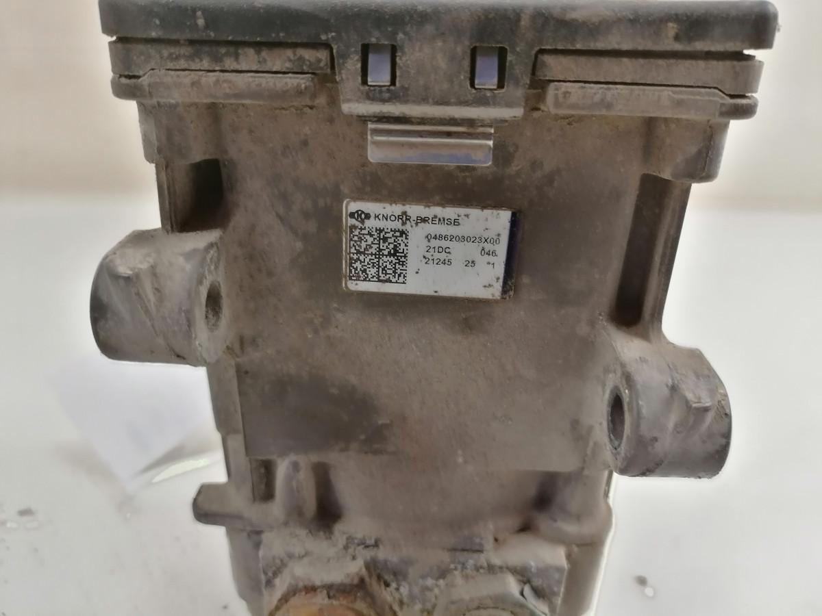 MAN EBS brake valve 0486203023 - Stabdžių vožtuvas - Sunkvežimis: foto 2 MAN EBS brake valve 0486203023 - Stabdžių vožtuvas - Sunkvežimis: foto 2