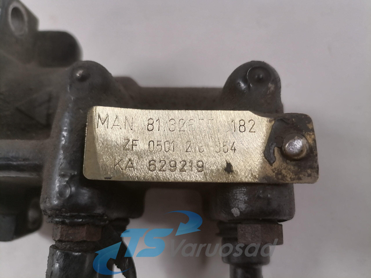 MAN Gear control 81326556182 - Pavarų dėžė ir dalys - Sunkvežimis: foto 4 MAN Gear control 81326556182 - Pavarų dėžė ir dalys - Sunkvežimis: foto 4
