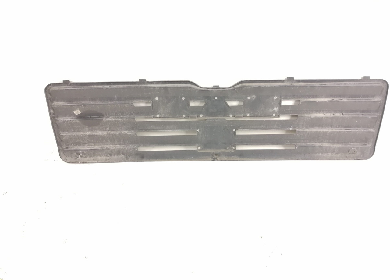 MAN Grille panel 85611500010 - Grotelės - Sunkvežimis: foto 2 MAN Grille panel 85611500010 - Grotelės - Sunkvežimis: foto 2