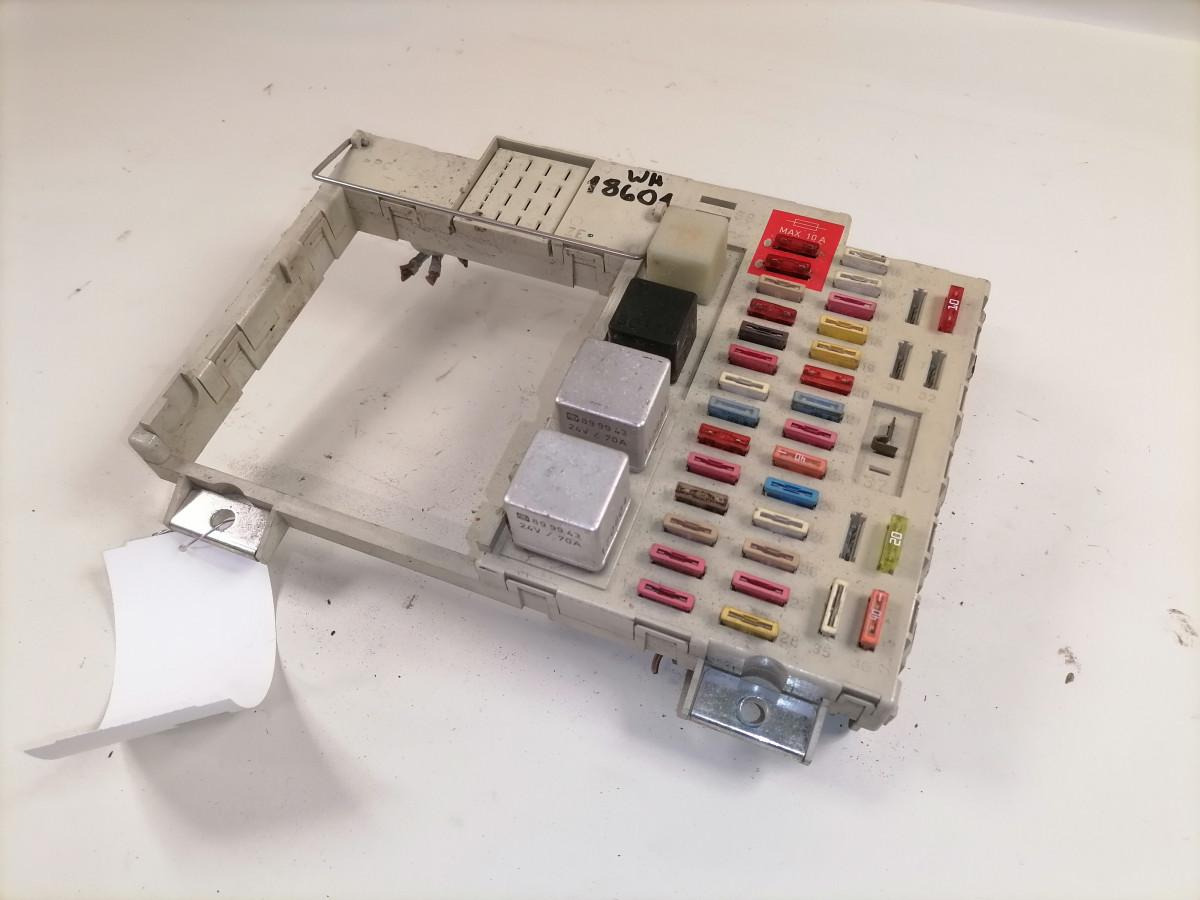 MAN Kaitsmepaneel 81254446074 - Saugiklis - Sunkvežimis: foto 3 MAN Kaitsmepaneel 81254446074 - Saugiklis - Sunkvežimis: foto 3