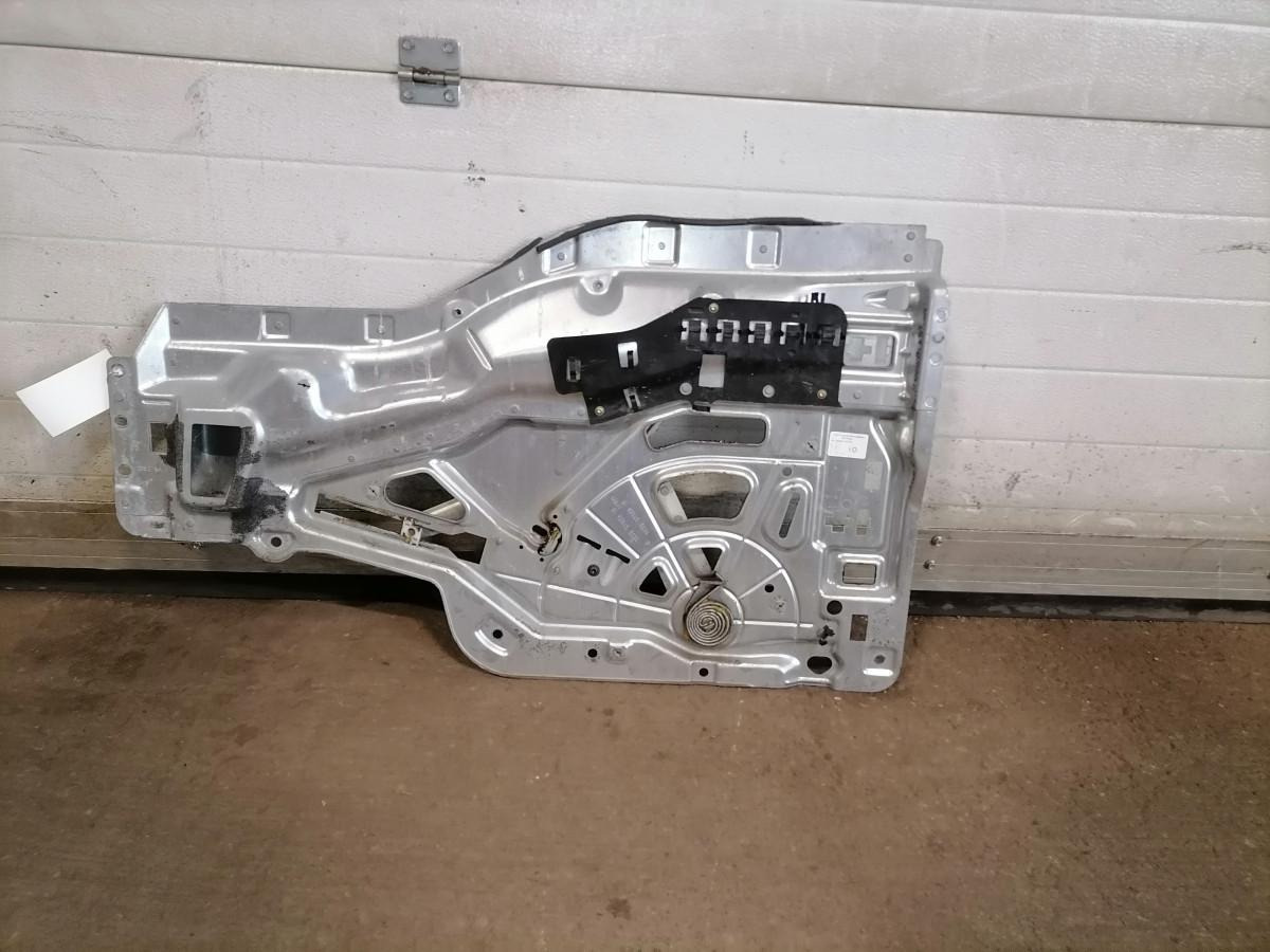 MAN Side window lifting mechanism 81626456034 - Langas ir dalys - Sunkvežimis: foto 2 MAN Side window lifting mechanism 81626456034 - Langas ir dalys - Sunkvežimis: foto 2