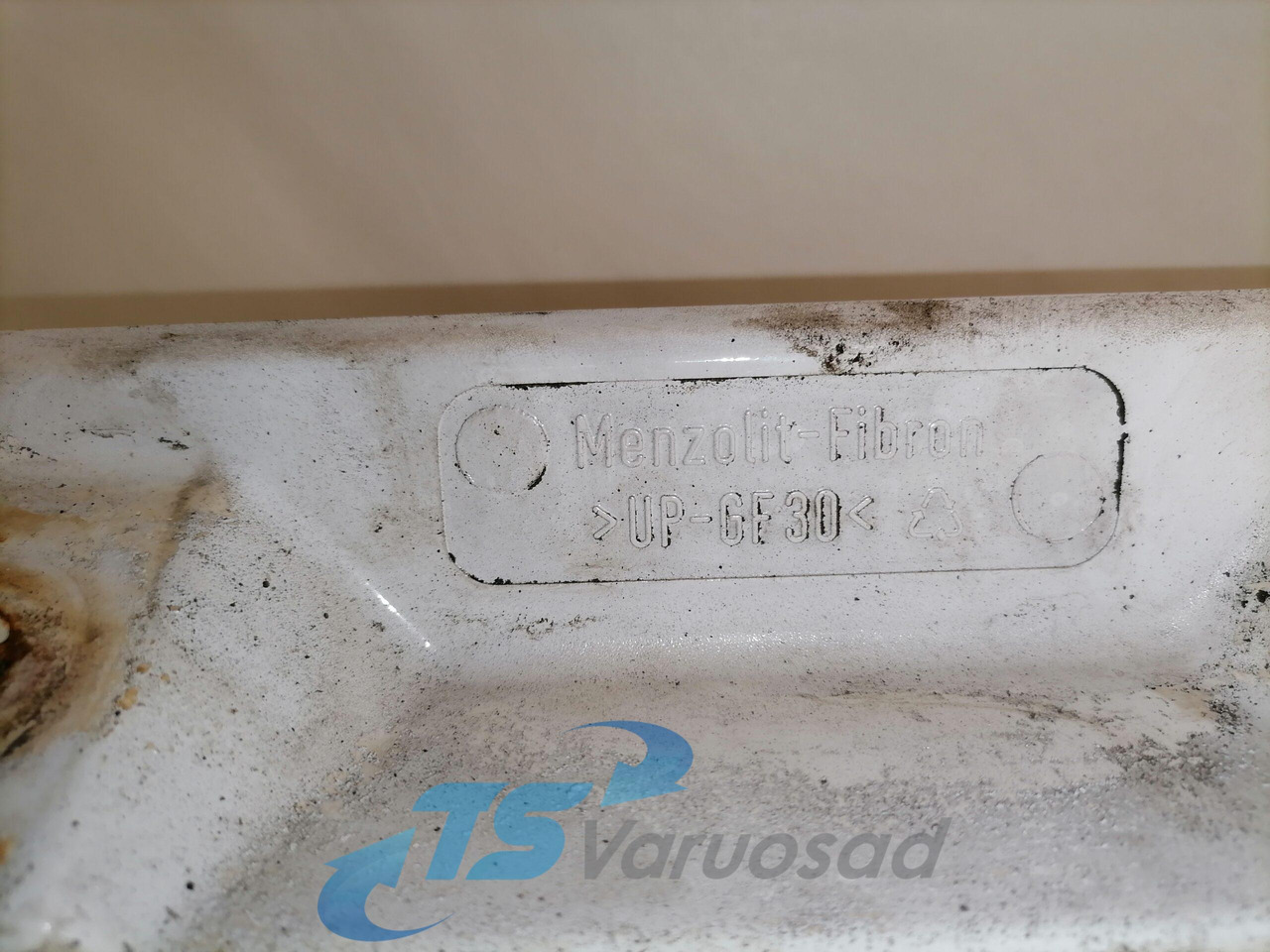 MAN Ukse pikendus, parem 81626100018 - Durys ir dalys - Sunkvežimis: foto 3 MAN Ukse pikendus, parem 81626100018 - Durys ir dalys - Sunkvežimis: foto 3