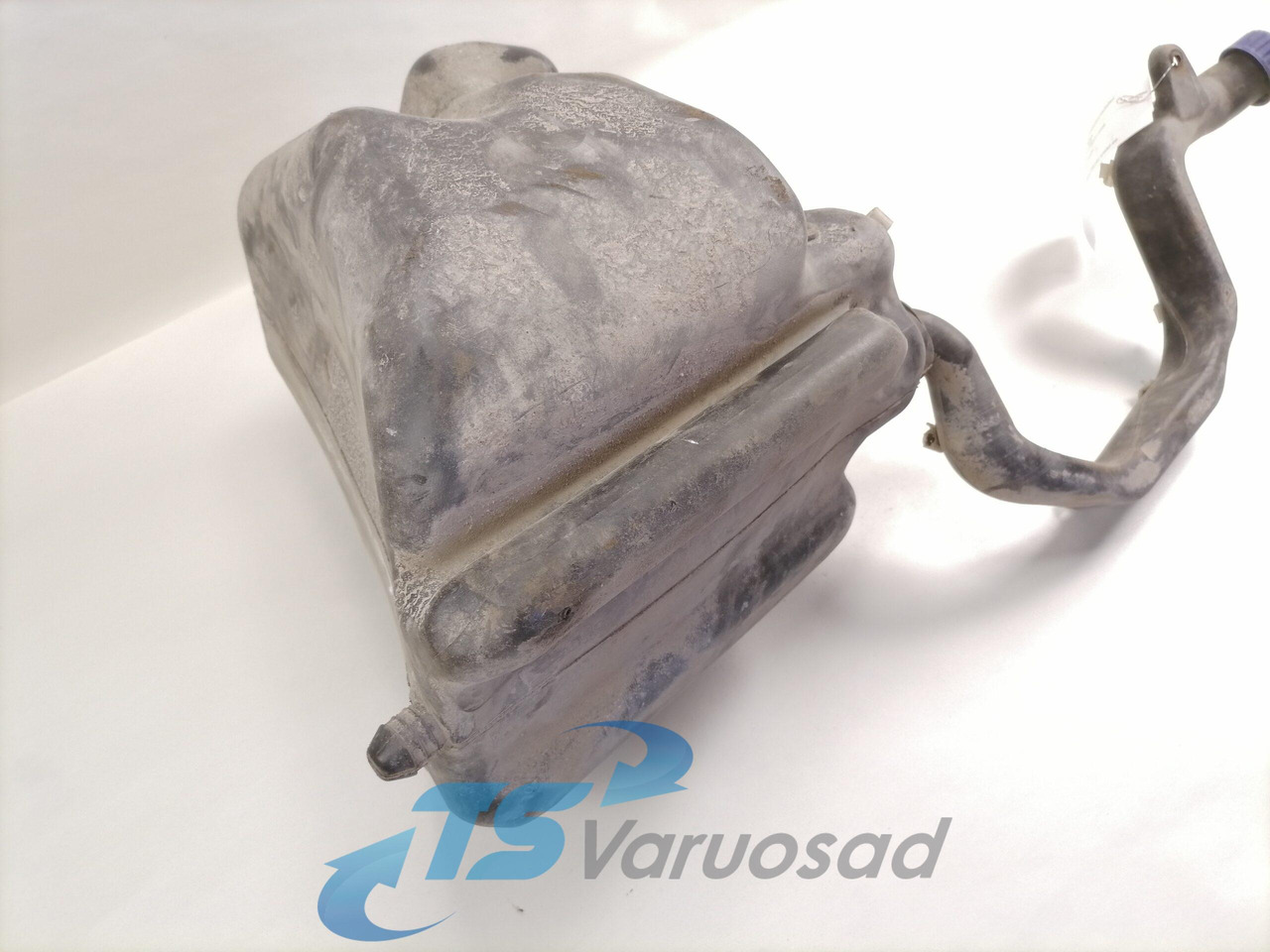 MAN Windscreen washer fluid tank 81264810066 - Valytuvas - Sunkvežimis: foto 3 MAN Windscreen washer fluid tank 81264810066 - Valytuvas - Sunkvežimis: foto 3
