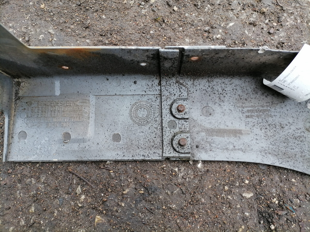 MB Astmelaua plastik 9736602601 - Pamina - Sunkvežimis: foto 4 MB Astmelaua plastik 9736602601 - Pamina - Sunkvežimis: foto 4