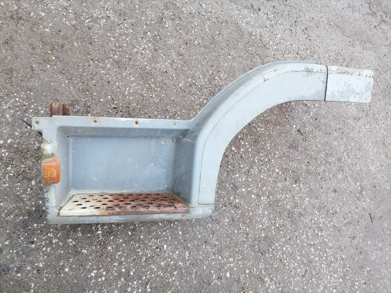 MB Astmelaua plastik 9736602601 - Pamina - Sunkvežimis: foto 2 MB Astmelaua plastik 9736602601 - Pamina - Sunkvežimis: foto 2