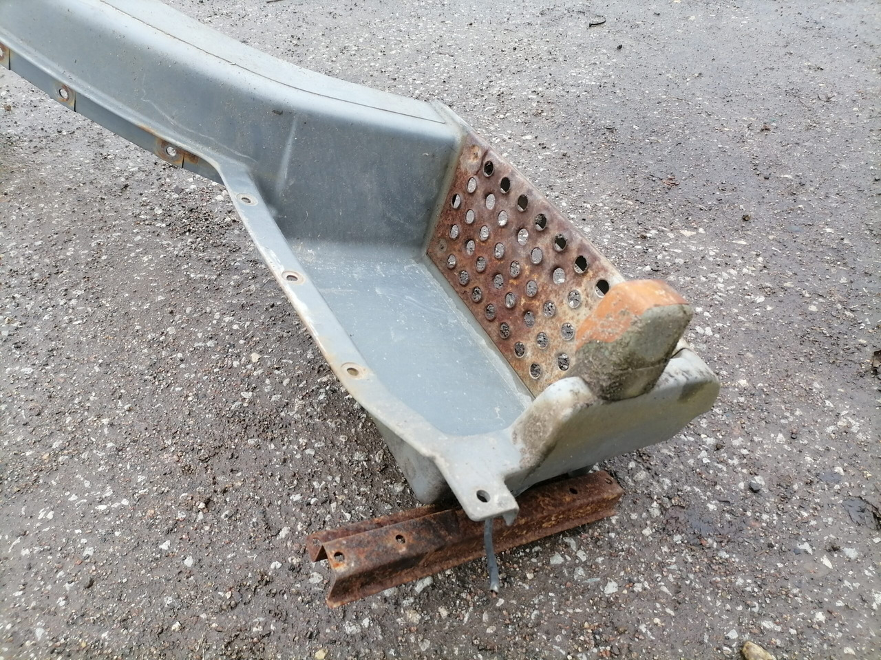 MB Astmelaua plastik 9736602601 - Pamina - Sunkvežimis: foto 5 MB Astmelaua plastik 9736602601 - Pamina - Sunkvežimis: foto 5