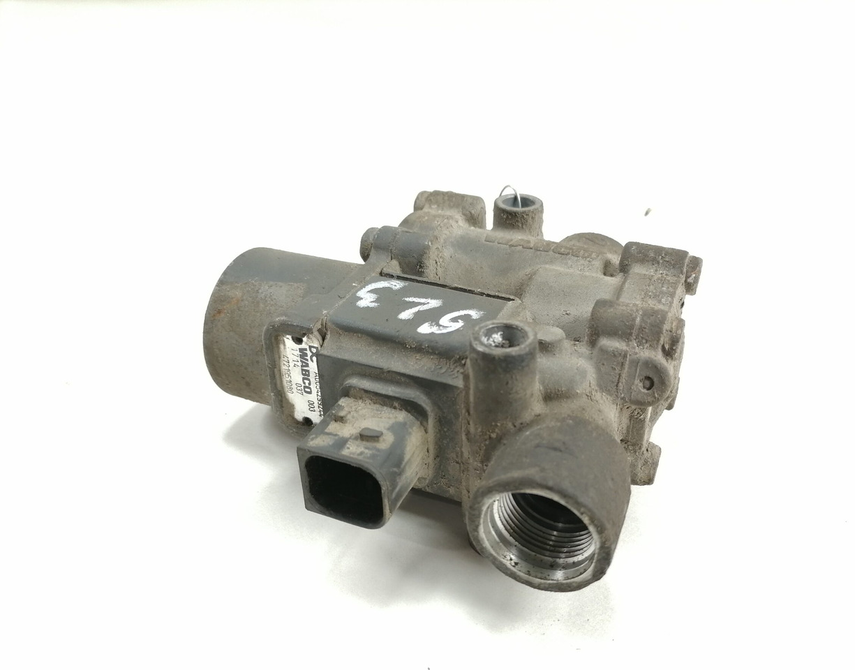 Mercedes-Benz ABS brake valve A0054299244 - Stabdžių vožtuvas - Sunkvežimis: foto 1 Mercedes-Benz ABS brake valve A0054299244 - Stabdžių vožtuvas - Sunkvežimis: foto 1